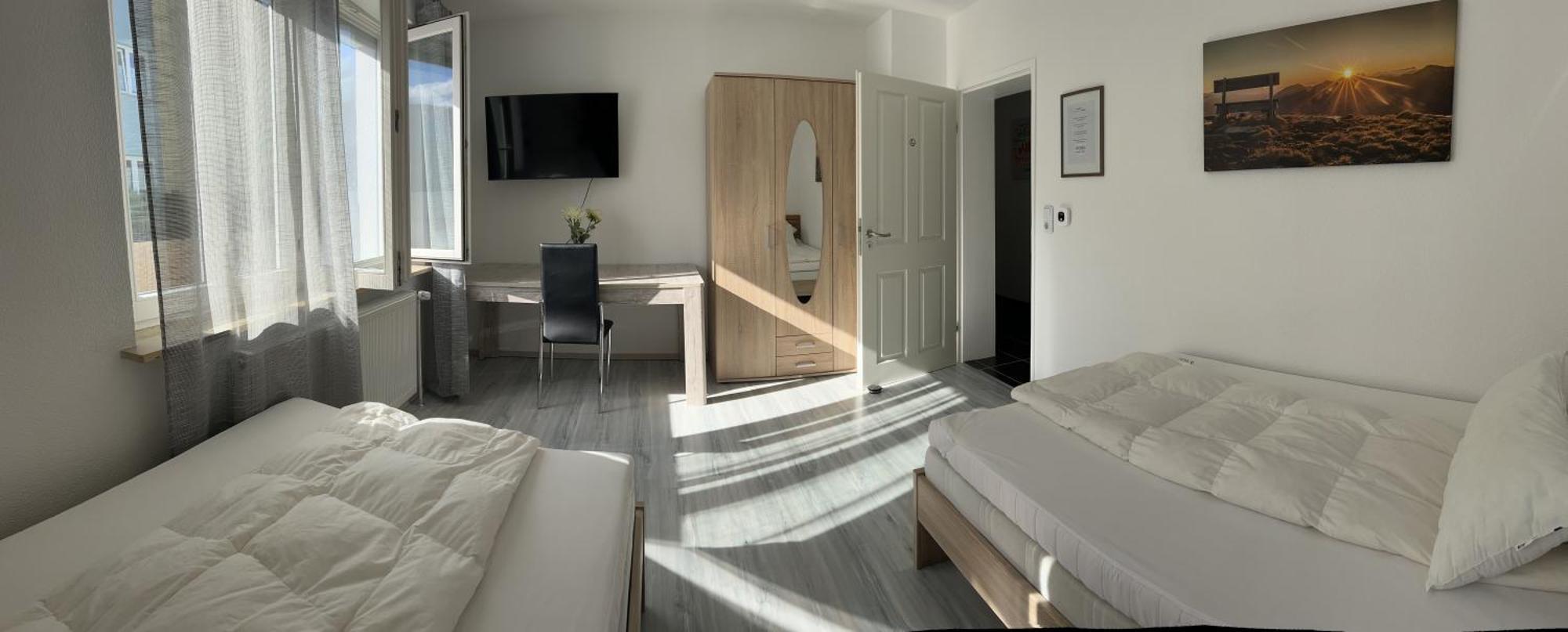 Ferienwohnung Am Bodensee- Zentrale Lage, Free Parking And Wifi, 109 M2, Privater Garten, 7 Gaeste, 2X Kingsize Boxspringbett, Familienfreundlich FDH Dış mekan fotoğraf